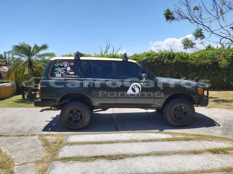 Comprar usados carro toyota land cruiser otro en panamá en panamá
